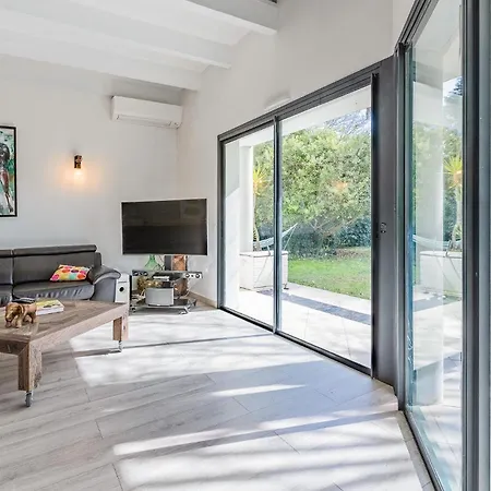 4 Bedroom Stunning In