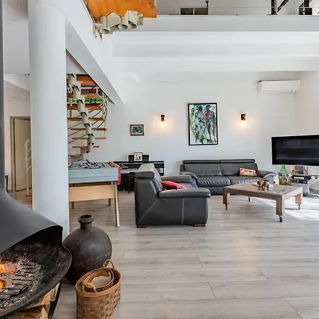 4 Bedroom Stunning In Baillargues