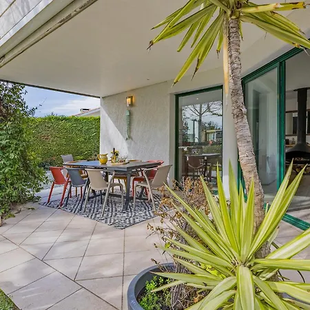 Feriehus 4 Bedroom Stunning In Baillargues